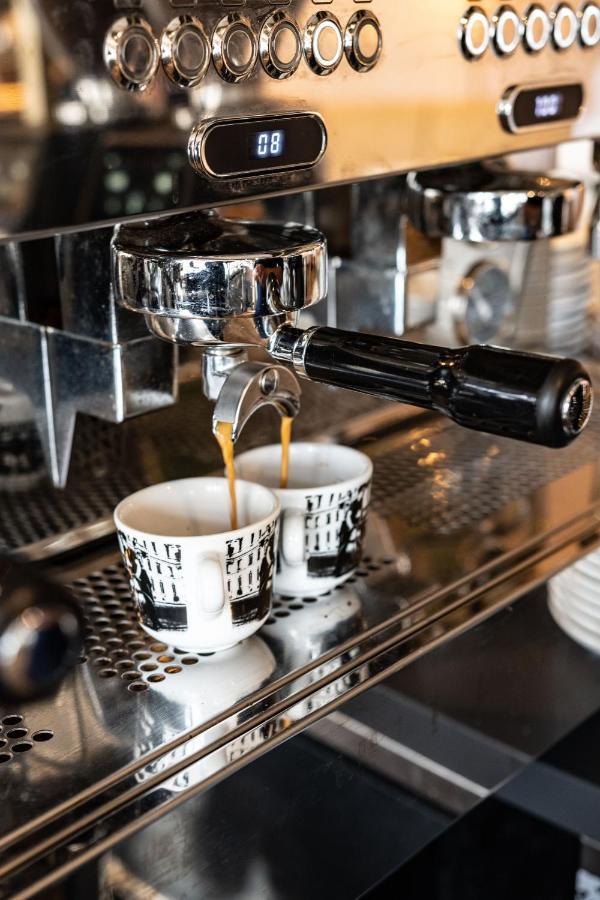 Bistrotel 'T Amsterdammertje Nieuwersluis 外观 照片